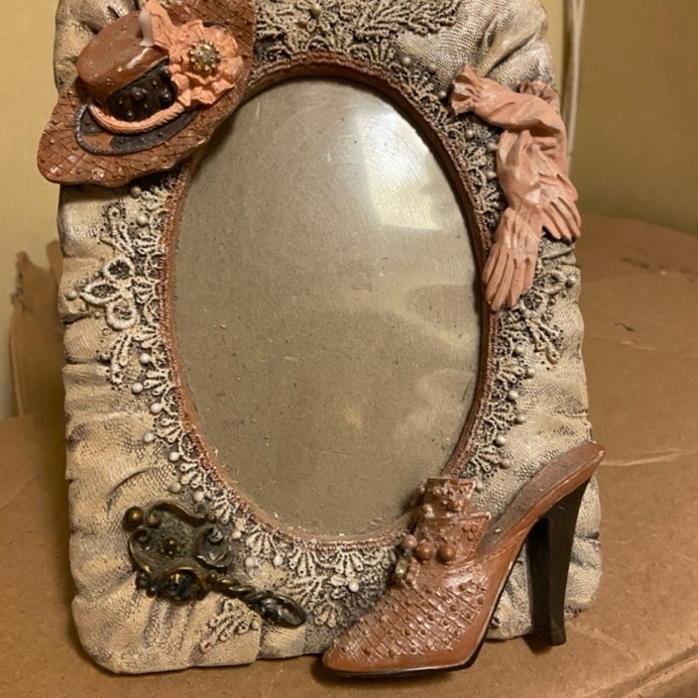 Pier 1 Vintage Style Decorative Photo Frames